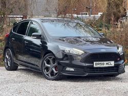 Black Used 2015 Ford Focus ST Hatchback | £6,995 (Super price)