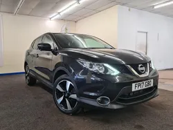 Black Used 2017 Nissan Qashqai N-Connecta SUV | £8,995 (Super price)