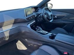 Orange Used 2020 Peugeot 3008 Premium SUV | £18,495 (Fair price)