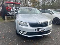 Silver Used 2013 Skoda Octavia Elegance Hatchback | £4,695 (Fair price)