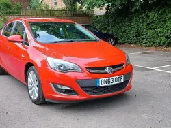 Red Used 2013 Vauxhall Astra Hatchback | £3,295 (Expensive)