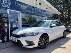 White Used 2022 Honda Civic Advance Hatchback | £25,995 (Fair price)