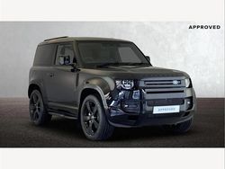 Santorini black Used 2025 Land Rover Defender HSE Dynamic SUV | £77,595