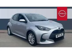 Silver Used 2021 Toyota Yaris Hybrid Hatchback | £13,999 (Good price)