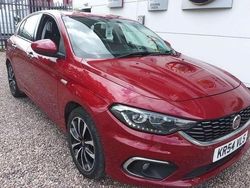 Red Used 2017 Fiat Tipo Lounge Hatchback | £5,595 (Fair price)