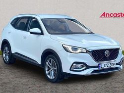 White Used 2023 MG HS Excite SUV | £16,795 (Fair price)