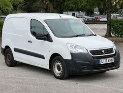 White Used 2017 Peugeot Partner Van | £4,990 (Fair price)