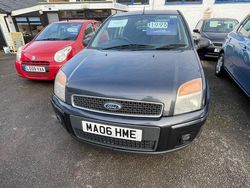 Grey Used 2006 Ford Fusion Zetec Hatchback | £1,995 (Good price)