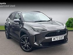 Used 2025 Toyota Yaris Hybrid Estate | £23,191 (Fair price)