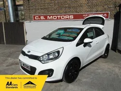 White Used 2013 Kia Rio 3 Hatchback | £4,995 (Fair price)