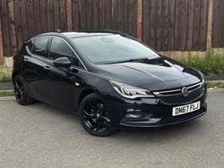 Blue Used 2017 Vauxhall Astra SRi Hatchback | £4,495 (Fair price)
