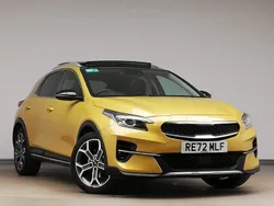 Yellow Used 2022 Kia XCeed 4 SUV | £18,998 (Fair price)