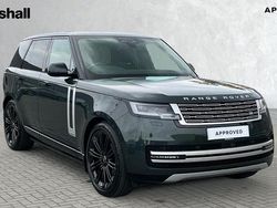 Metallic belgravia green New 2025 Land Rover Range Rover Autobiography SUV | £116,998 (A bit pricey)