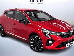 Red Used 2024 Renault Clio V Techno Hatchback | £15,999 (Fair price)