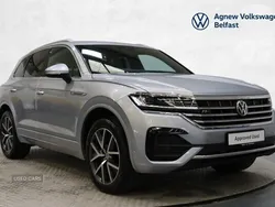 Silver Used 2019 VW Touareg R-line SUV | £27,490 (Good price)