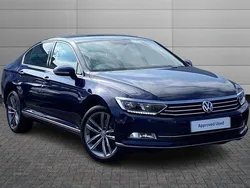 Blue Used 2019 VW Passat GT Sedan | £15,250 (Fair price)