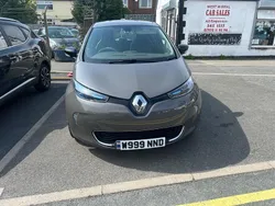 Grey Used 2018 Renault Zoe Signature Hatchback | £5,995 (Fair price)