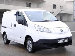 White Used 2020 Nissan e-NV200 Tekna Van | £8,490 (Fair price)