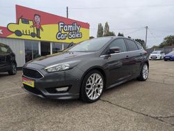 Grey Used 2015 Ford Focus Zetec Hatchback | £5,995