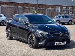 Black Used 2024 Renault Clio V Techno Hatchback | £16,948 (Fair price)