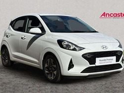 White Used 2024 Hyundai i10 Advanced Hatchback | £15,499 (Fair price)