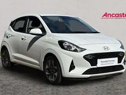 White Used 2024 Hyundai i10 Advanced Hatchback | £15,499 (Fair price)