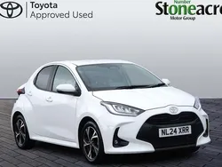 White Used 2024 Toyota Yaris Hybrid Design Hatchback | £18,500 (Fair price)