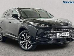 Metallic black pearl Used 2024 MG HS Trophy SUV | £20,740 (Expensive)