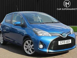 Used 2015 Toyota Yaris Hybrid | £8,885 (Fair price)