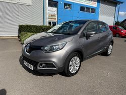 Grey Used 2014 Renault Captur Expression+ SUV | £4,150 (Fair price)