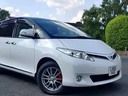 White Used 2010 Toyota Estima MPV | £8,250 (Fair price)