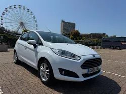 White Used 2016 Ford Fiesta Zetec Hatchback | £4,495 (Good price)