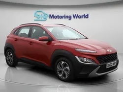 Red Used 2022 Hyundai Kona SE SUV | £17,300 (Fair price)
