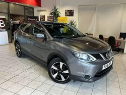 Grey Used 2016 Nissan Qashqai N-Connecta SUV | £5,993 (Fair price)