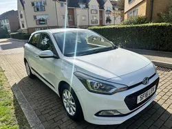 White Used 2016 Hyundai i20 Edition Hatchback | £5,490 (Fair price)