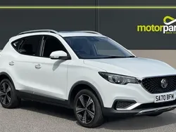 White Used 2020 MG ZS Exclusive Sedan | £11,400 (Fair price)