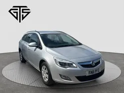 Silver Used 2011 Vauxhall Astra Estate | £3,795 (Fair price)