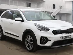 White Used 2022 Kia Niro 4 SUV | £17,999 (Good price)