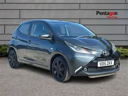 Grey Used 2015 Toyota Aygo X-play Hatchback | £5,495 (Fair price)