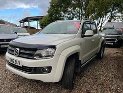 White Used 2012 VW Amarok Highline Pickup | £8,595 (Fair price)