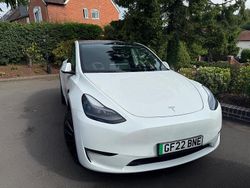 White Used 2022 Tesla Model Y Long Range RWD SUV | £19,995 (Expensive)