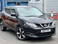 Black Used 2017 Nissan Qashqai N-Connecta SUV | £9,499 (Good price)