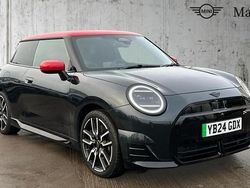 Grey Used 2024 Mini Cooper SE Hatch Hatchback | £30,495