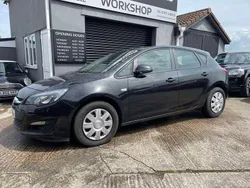 Black Used 2013 Vauxhall Astra S Hatchback | £2,495 (Fair price)