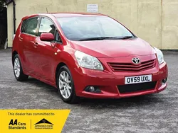 Red Used 2010 Toyota Verso MPV | £2,495 (Good price)