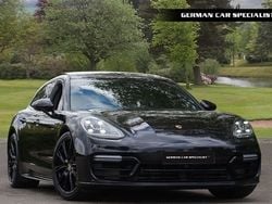 Jet black Used 2017 Porsche Panamera 4 Sport Turismo Sedan | £33,990