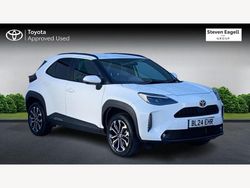 White Used 2024 Toyota Yaris Hybrid Design Hatchback | £22,811 (Expensive)