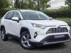 White Used 2020 Toyota RAV4 Estate | £26,473 (Fair price)