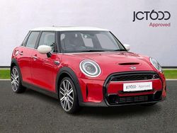 Red Used 2022 Mini Cooper S Exclusive Hatchback | £23,398 (Fair price)