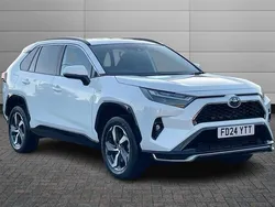 White Used 2024 Toyota RAV4 Hybrid Design SUV | £33,495 (Good price)